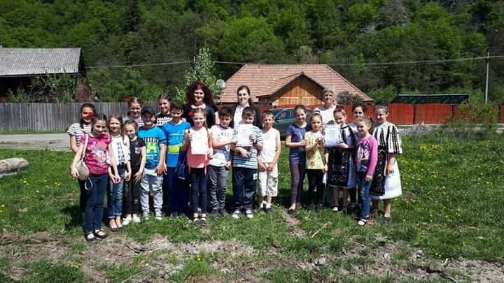 Elevii din Ibănești s-au întors cu premii de la concursul "În pași de dans" din Răstolița