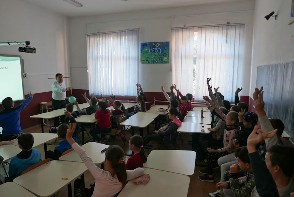 Premii pentru elevii cu cele mai bune rezultate din clasele gimnaziale din Ibănești